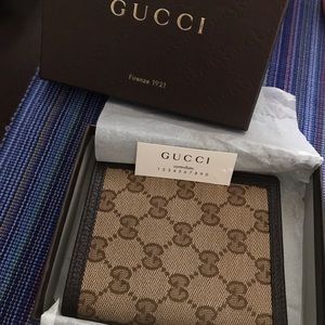 Gucci wallet